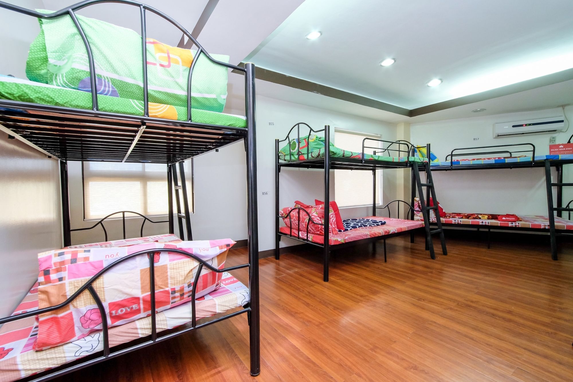 Zen Hostel Quirino Ave. Malate Manila Exterior foto