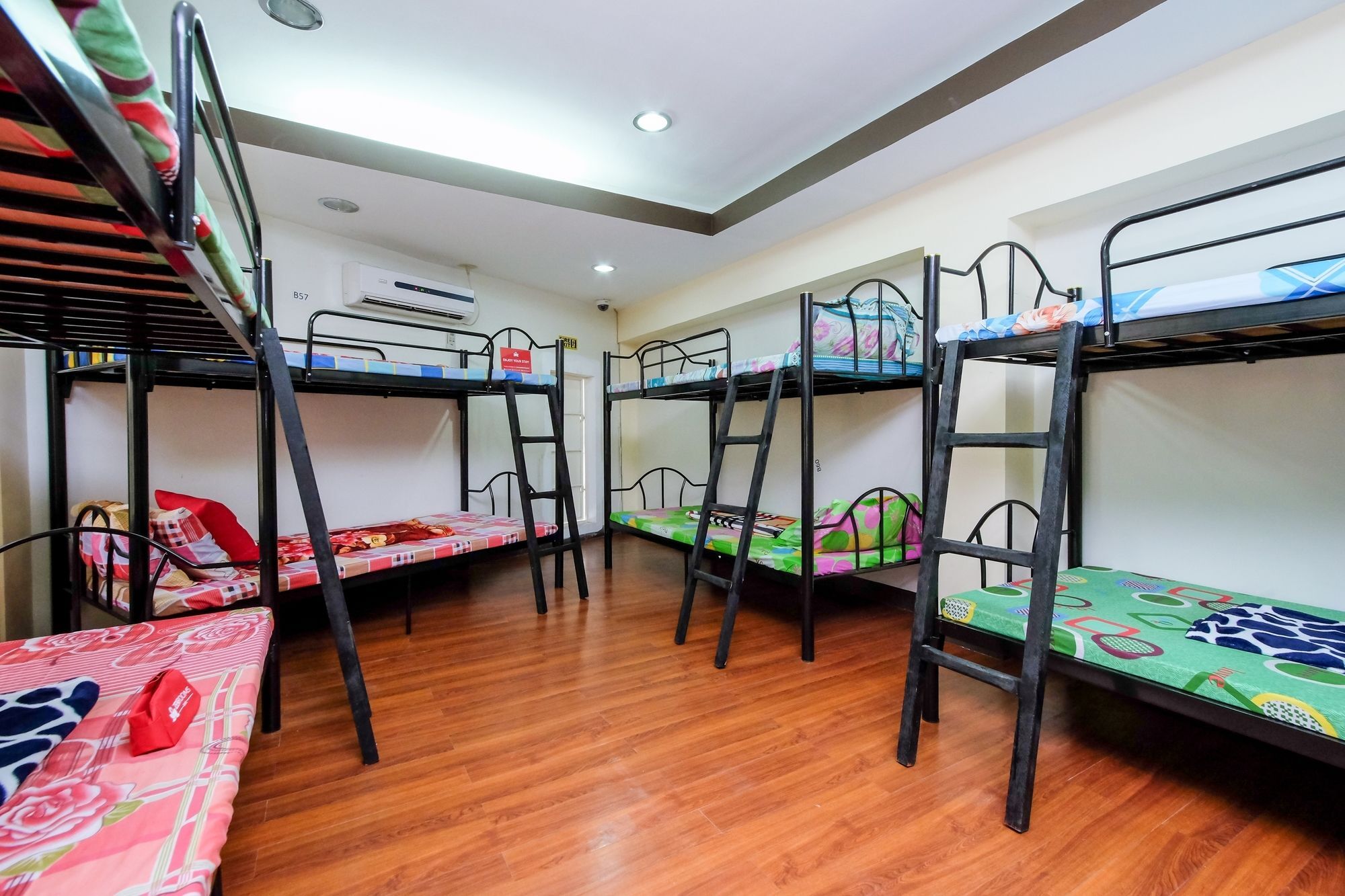 Zen Hostel Quirino Ave. Malate Manila Exterior foto